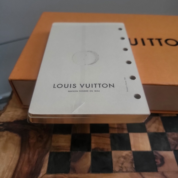 Louis Vuitton Black Epi Leather Ring Agenda Cover PM - Picture 10 of 10